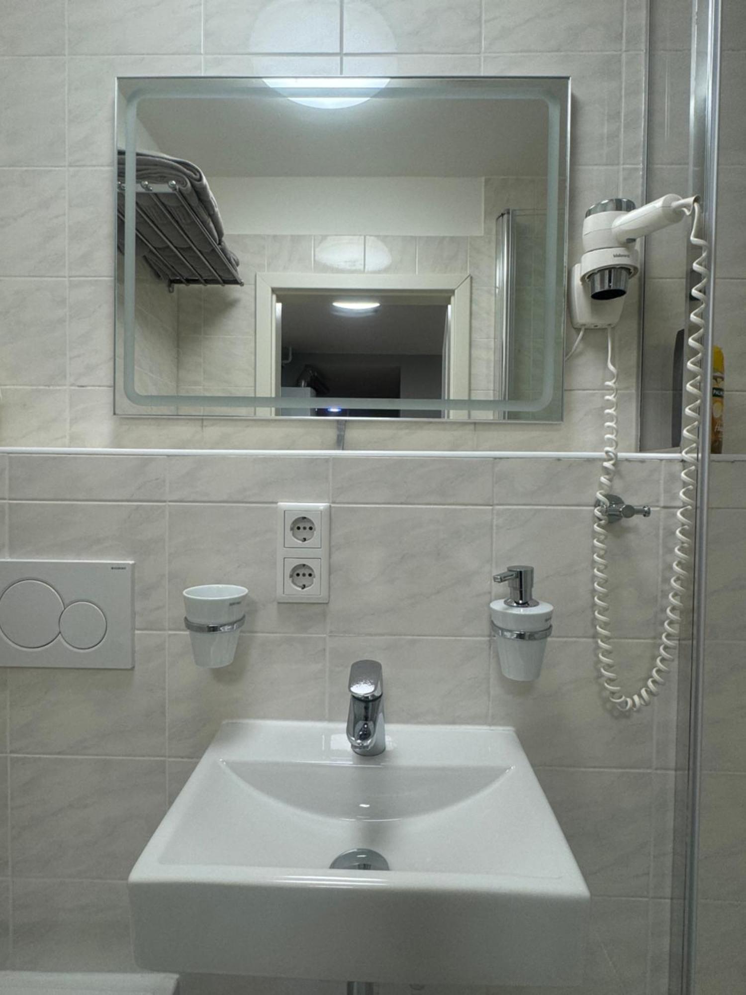 Studio Apartment Am Hauptbahnhof N2 Νυρεμβέργη Εξωτερικό φωτογραφία